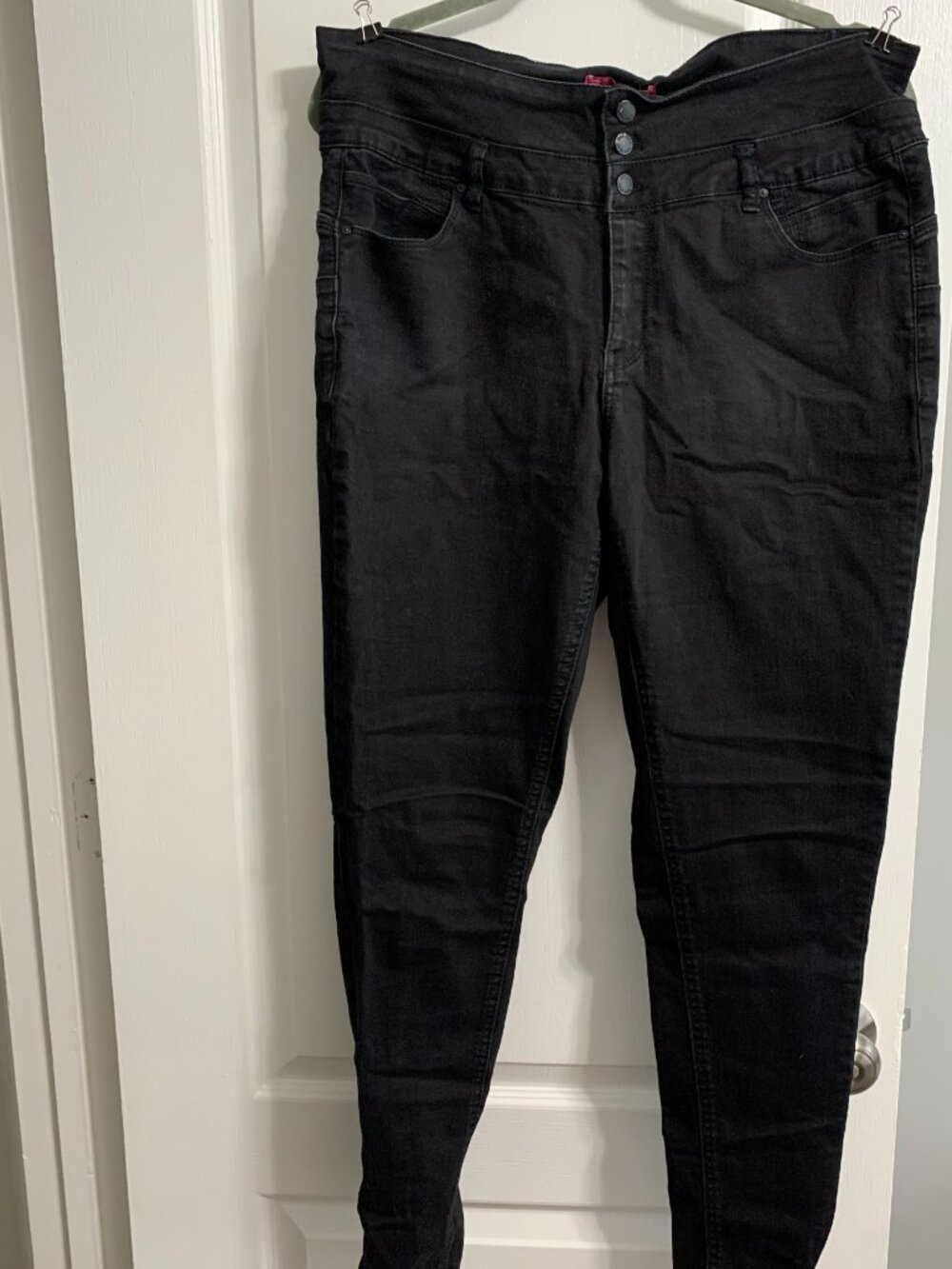 A pair of Black size 18 jeans by Wax jean